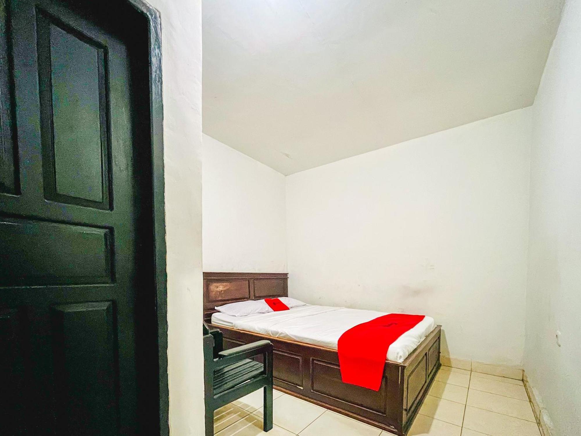 Reddoorz At Krisan Kendari Hotel Pulupanda Buitenkant foto