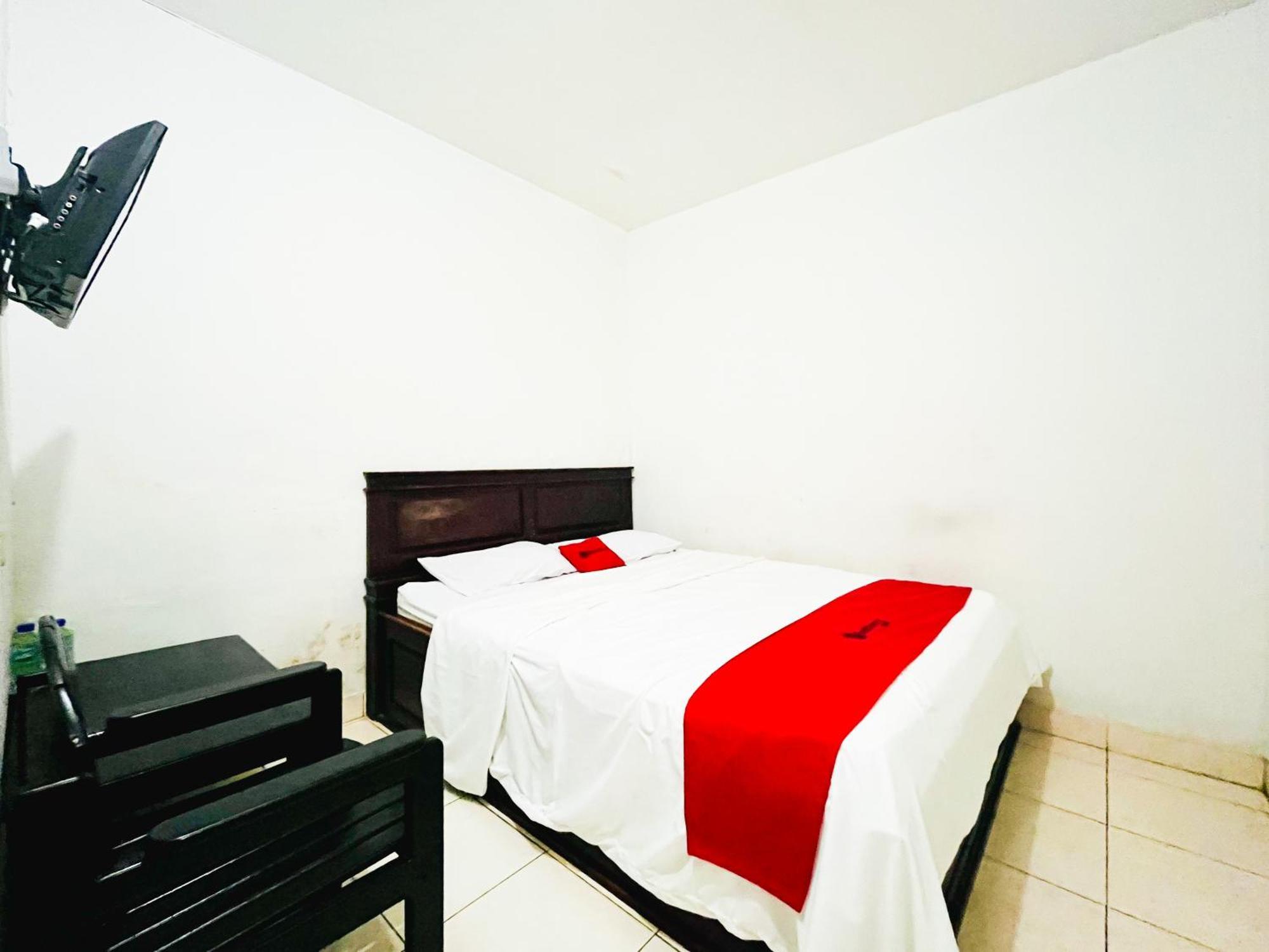 Reddoorz At Krisan Kendari Hotel Pulupanda Buitenkant foto