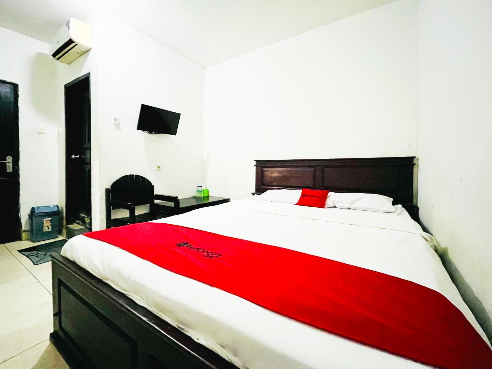 Reddoorz At Krisan Kendari Hotel Pulupanda Buitenkant foto