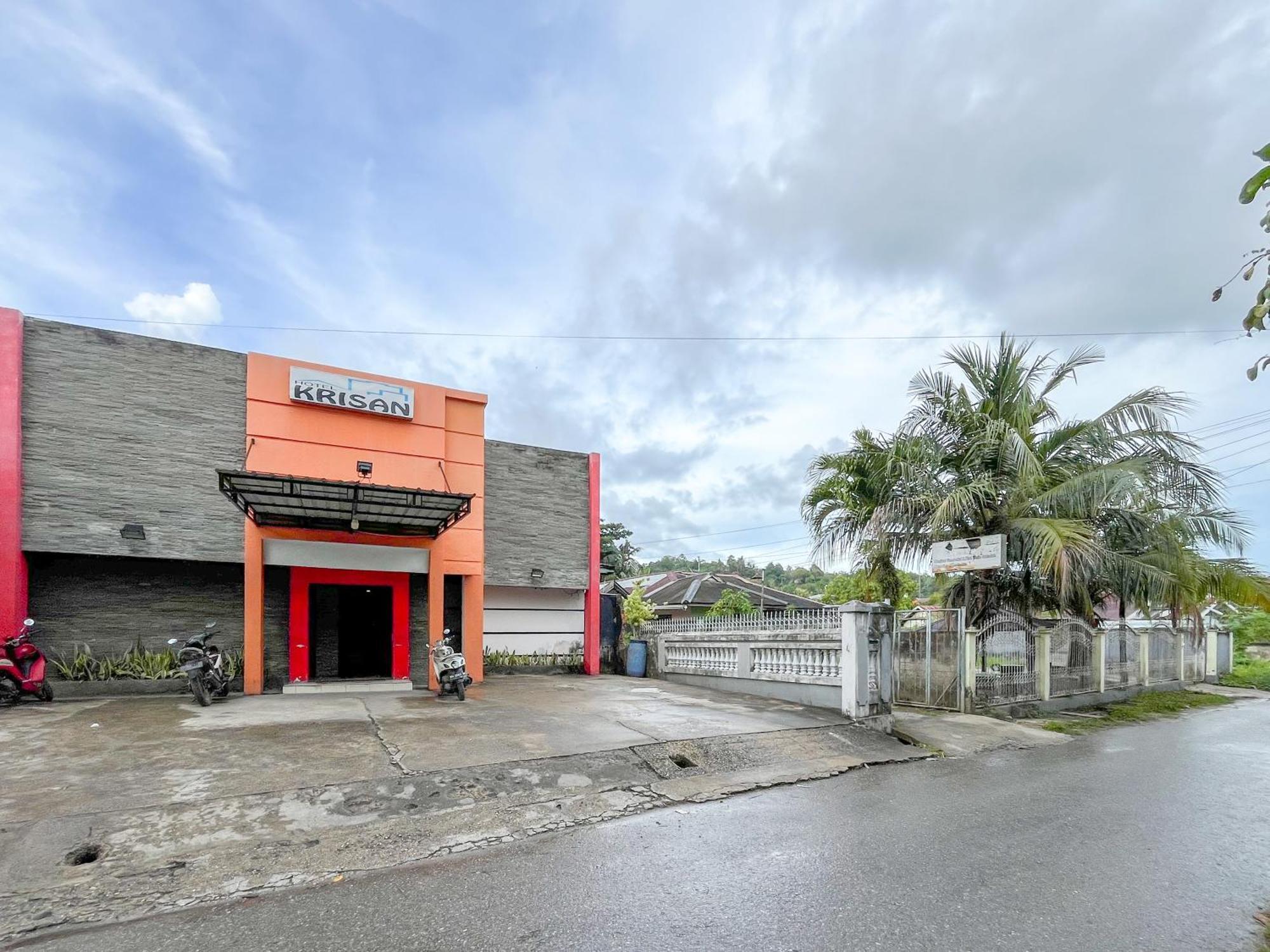 Reddoorz At Krisan Kendari Hotel Pulupanda Buitenkant foto
